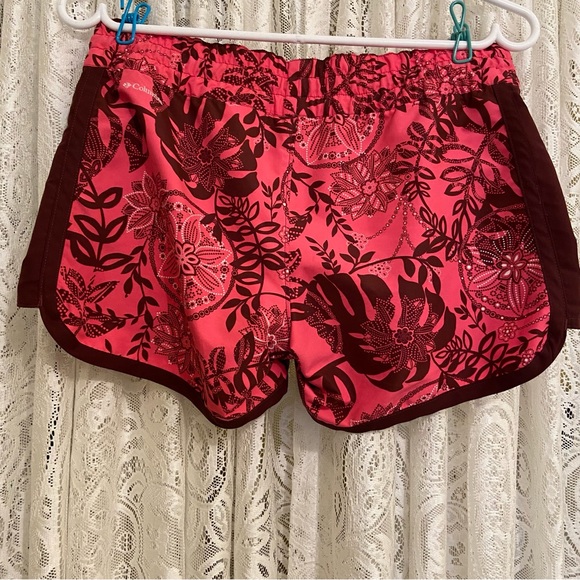 Columbia women’s athletic shorts. - Picture 4 of 4